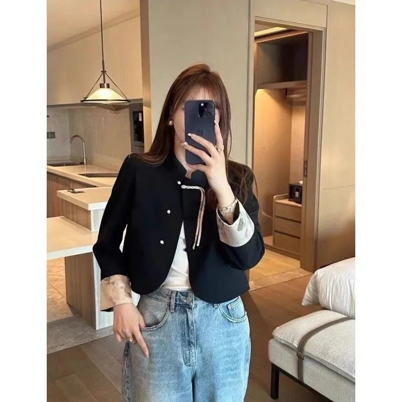 Short Womens Coat With Spring And Autumn Hanstyle Frogbutton Detailing