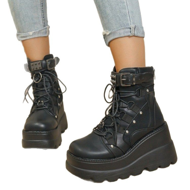 Plus-size Dark Versatile Edgy Punk-style Platform Fashion Boots
