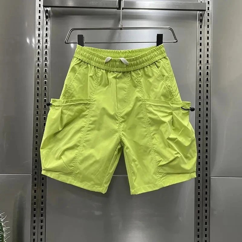 Comfortable Utility Fivequarter Pants With An American Vibe