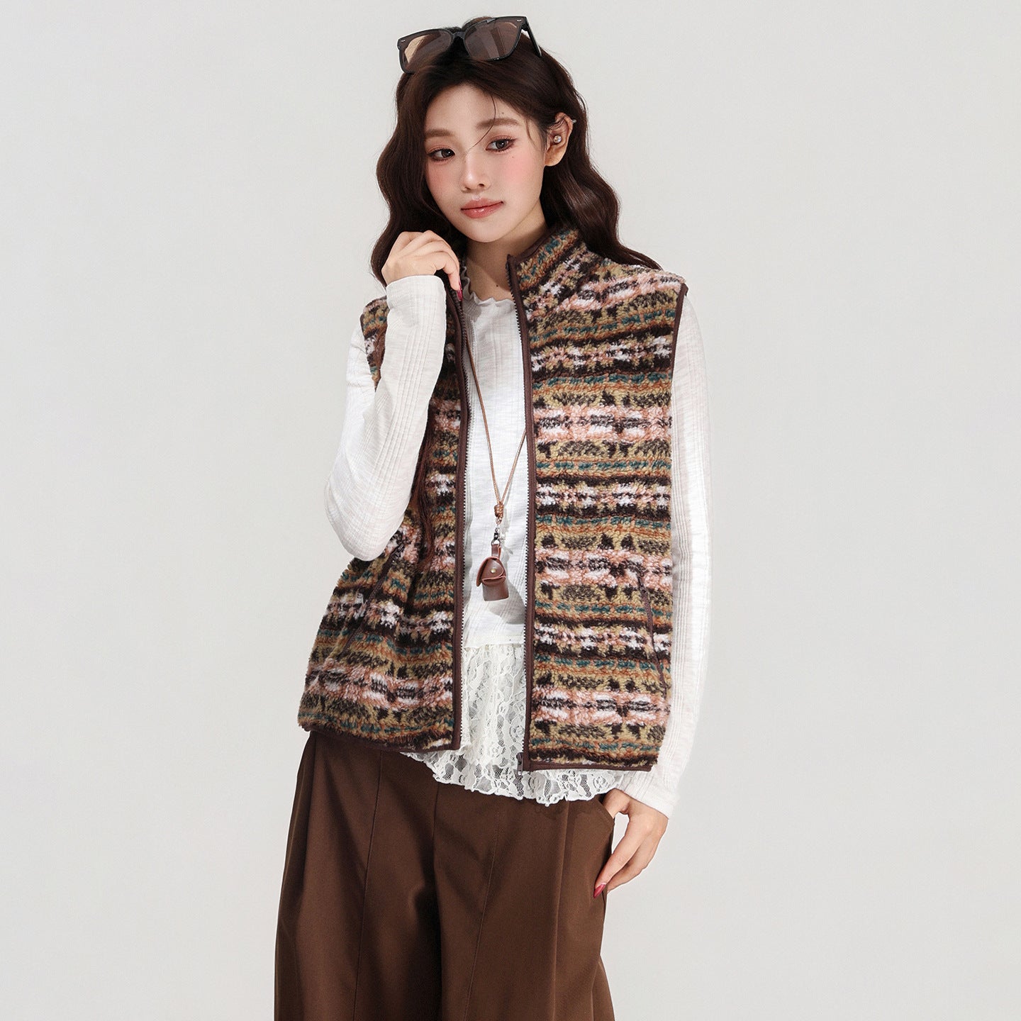 Retro Stand-collar Lamb Wool Vest Women's Cardigan Jacket For Autumn And Winter Layering