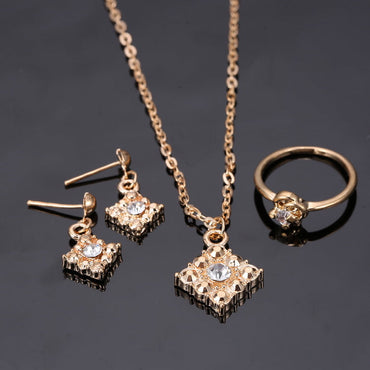 Diamond necklace, earring, ring, lady jewelry, square bridal jewelry set wholesale