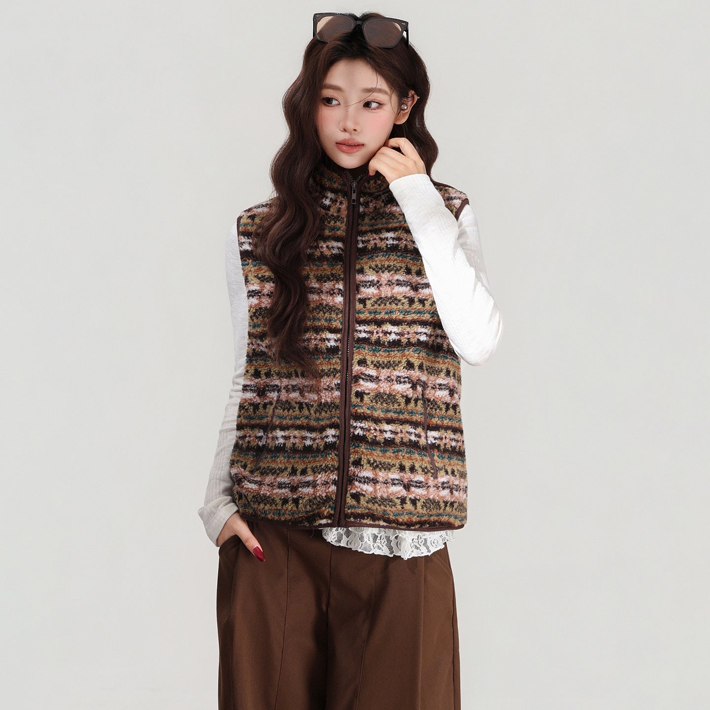 Retro Stand-collar Lamb Wool Vest Women's Cardigan Jacket For Autumn And Winter Layering