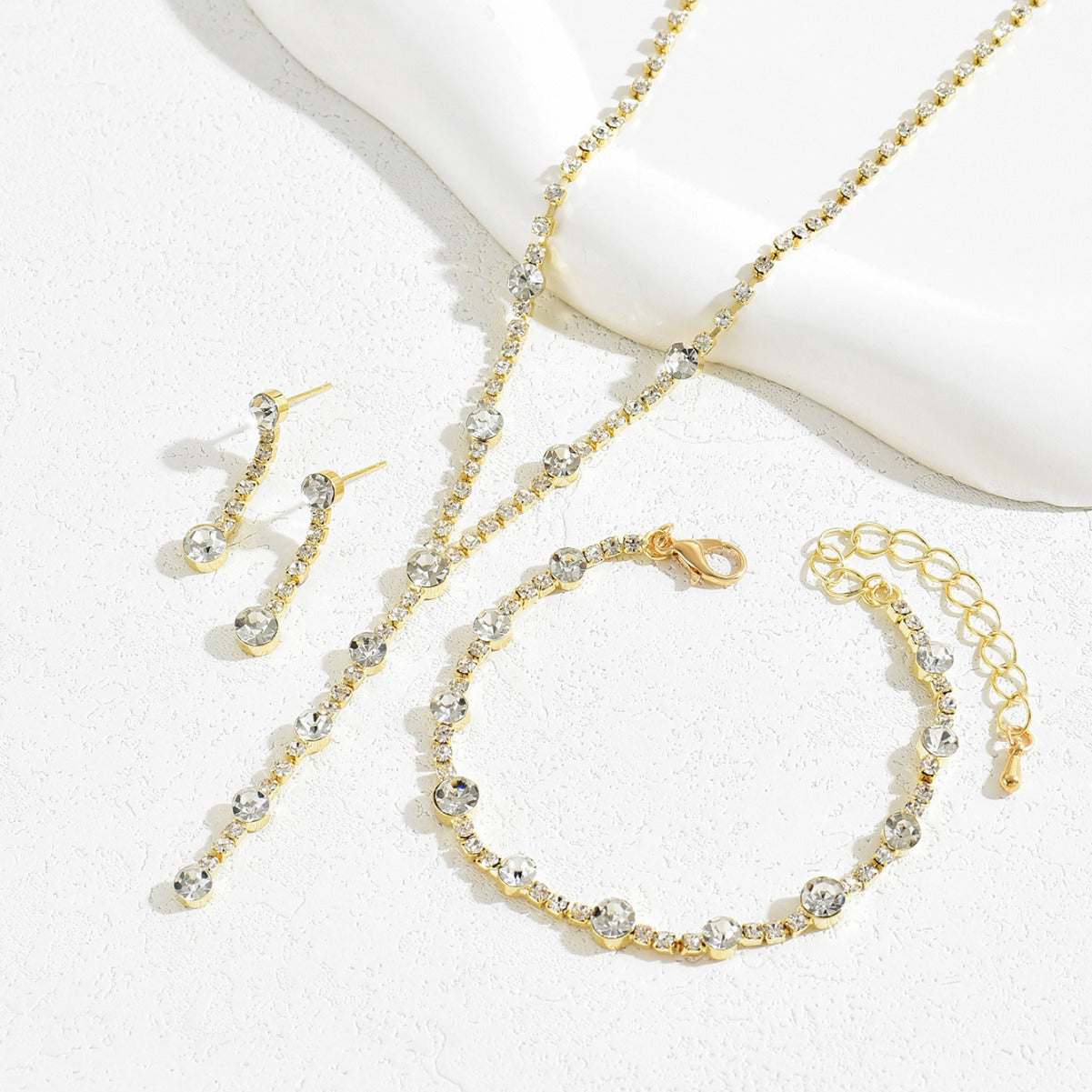 Niche Design High-Gloss Women Jewelry Set, Unique Cubic Zirconia Inlaid Necklace, Bracelet & Stud Earrings Matching Accessories