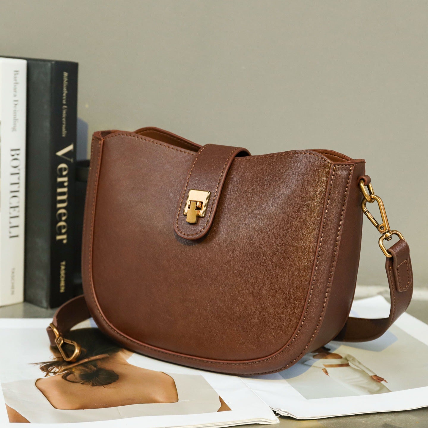 Genuine Leather Women's Bag, Top-layer Cowhide Saddle Bag, High-end Feel Genuine Leather Single Shoulder Half-moon Bag, Commuter Crossbody