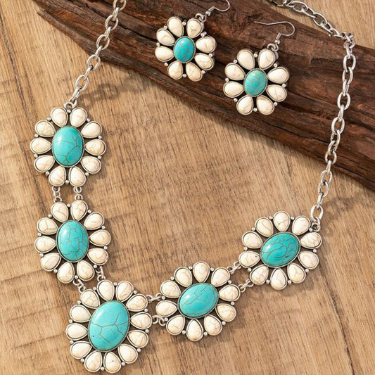 New Vintage Earrings Necklace Exquisite Fashion Necklace Bohemian Party Accessories