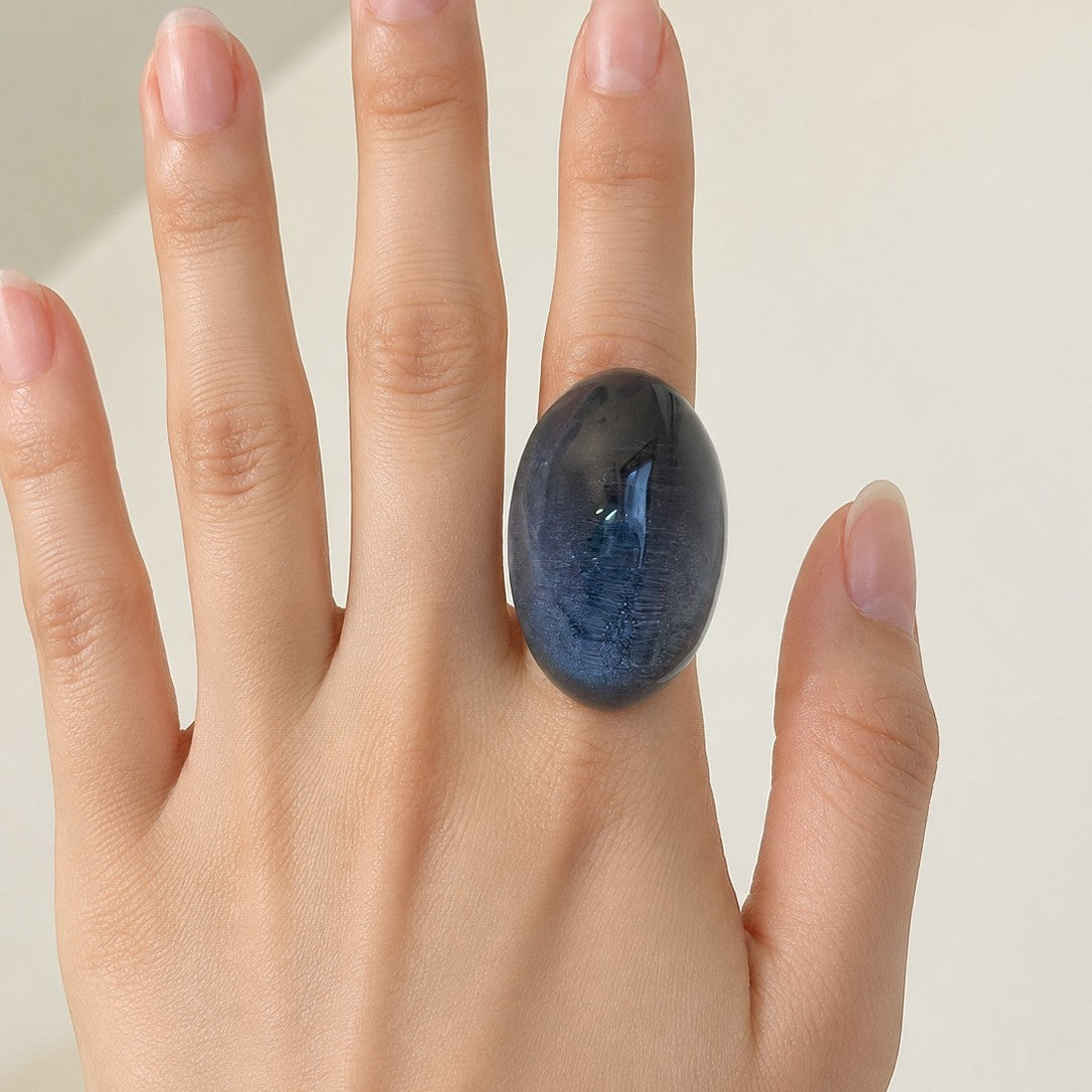 Zhang Oval Transparent Resin Ring