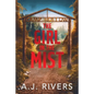 The Girl in the Mist - Paperback