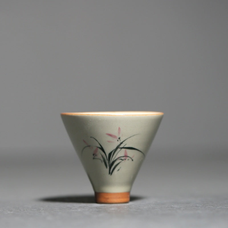 Ceramic Hand Painted Bamboo Hat-Shaped Small Teacup