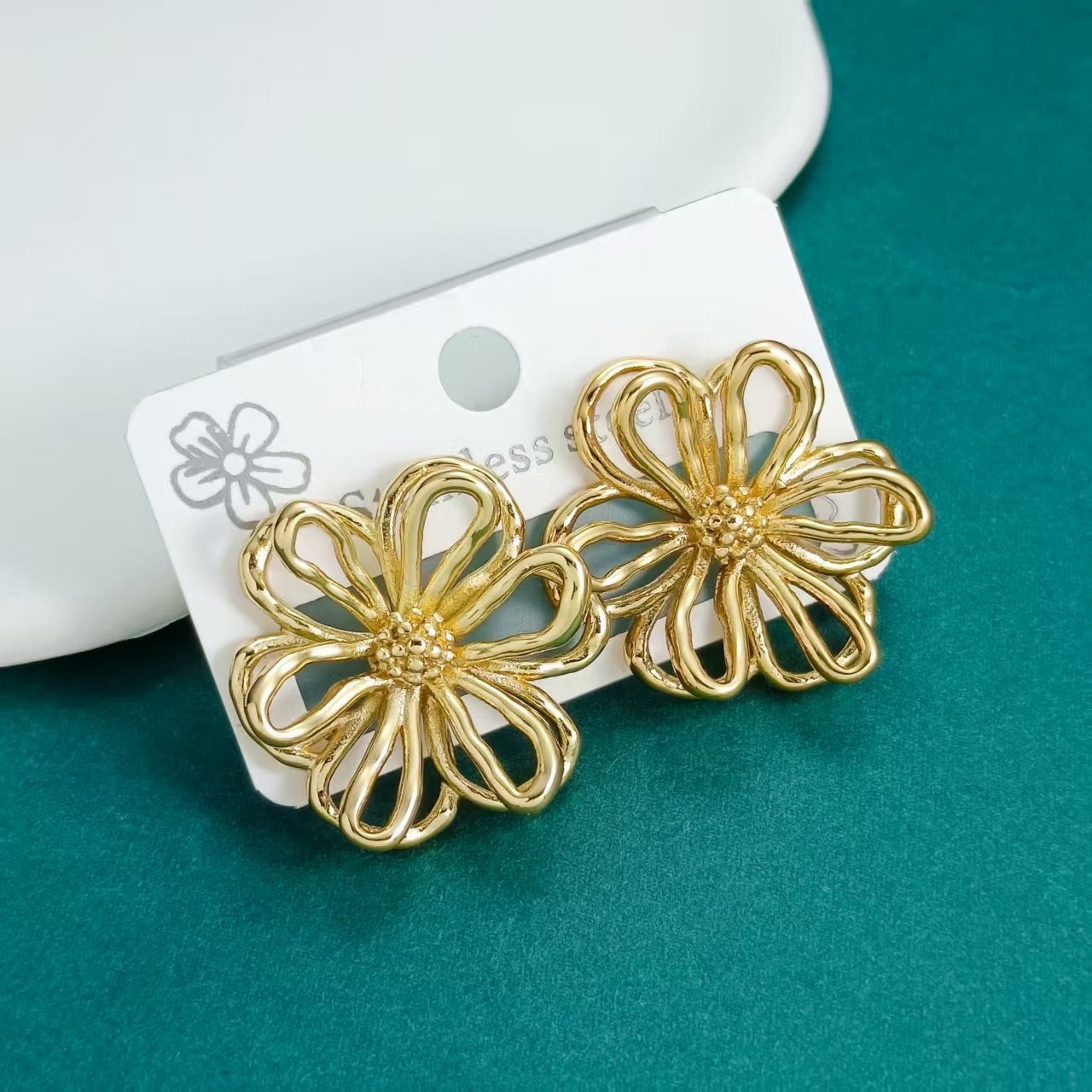 Double-layer Flower Stainless Steel Earrings Light Luxury With A Premium Feel