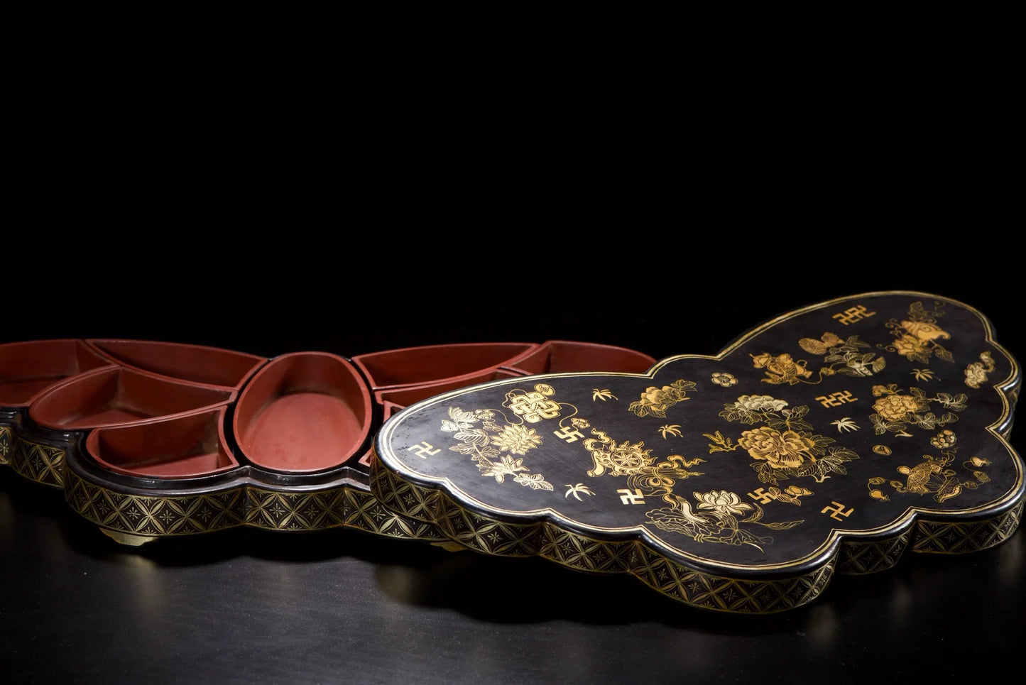 Vintage Wood Butterfly Lacquer Box – Gold Buddha Symbol & Flower Pattern (House Guardian)
