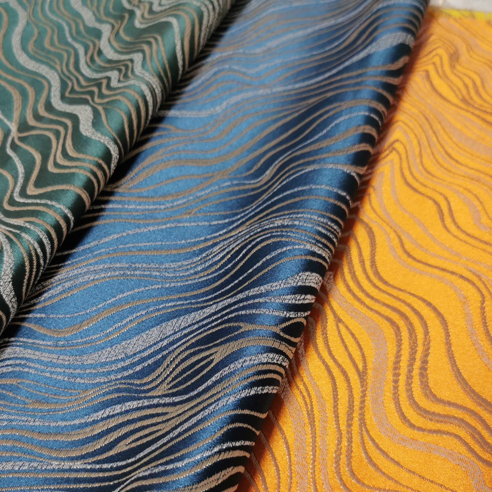 High Precision Gold Thread Wave Pattern Jacquard Fabric