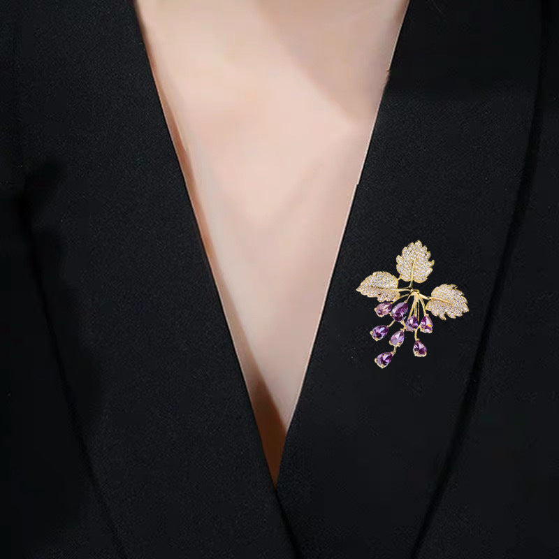 Fashionable And Elegant Grape Brooch Creative And Minimalist Pin