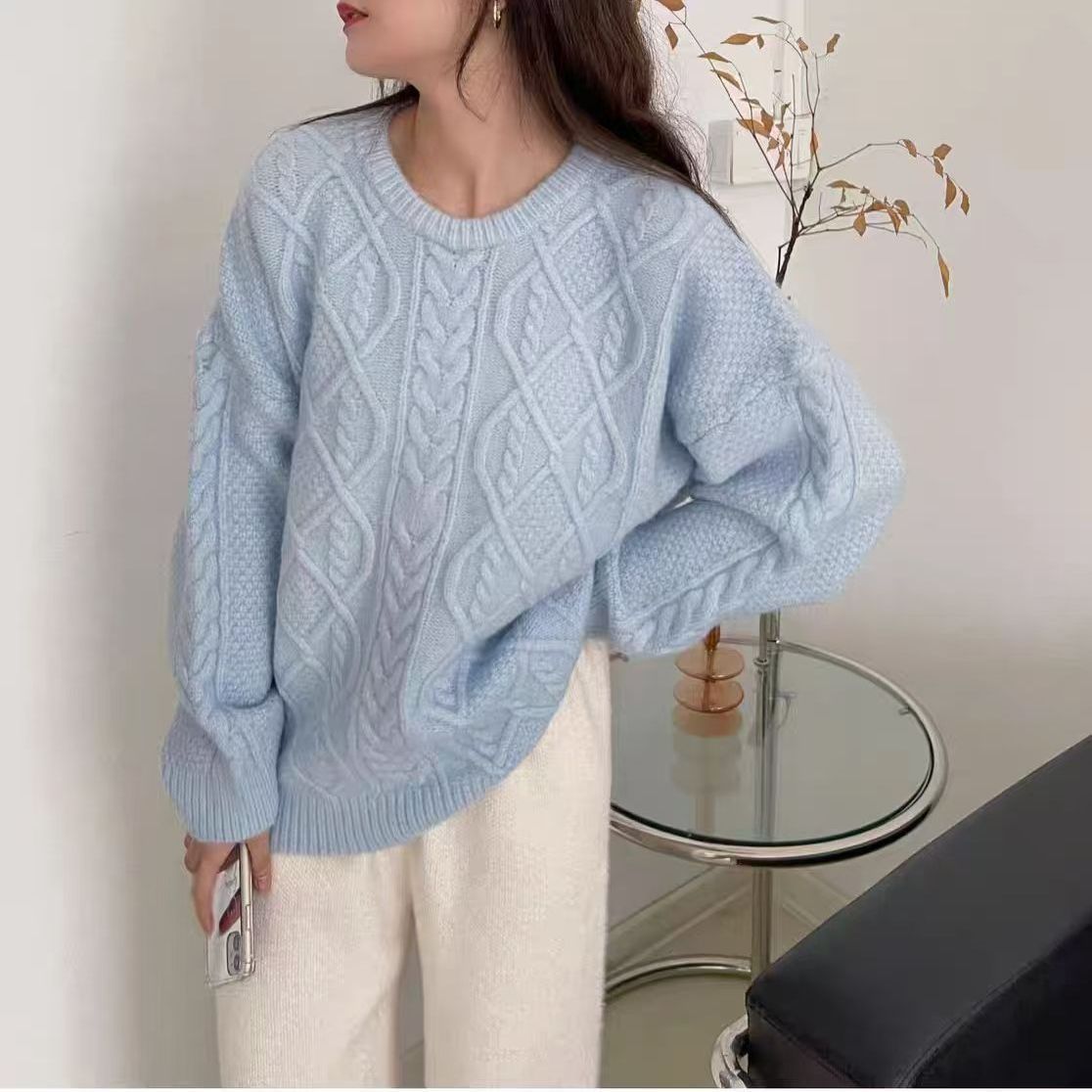 Thickened Relaxed-fit Cable-knit Crew-neck Sweater That Flatters Your