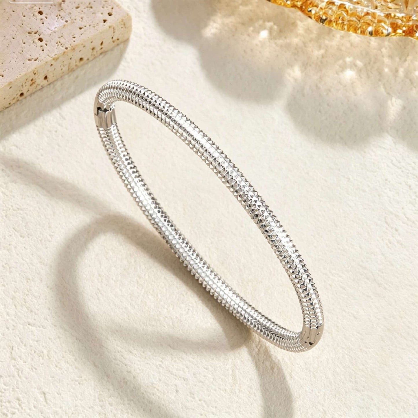 Stainless Steel Minimalist Style Clasp Bracelet