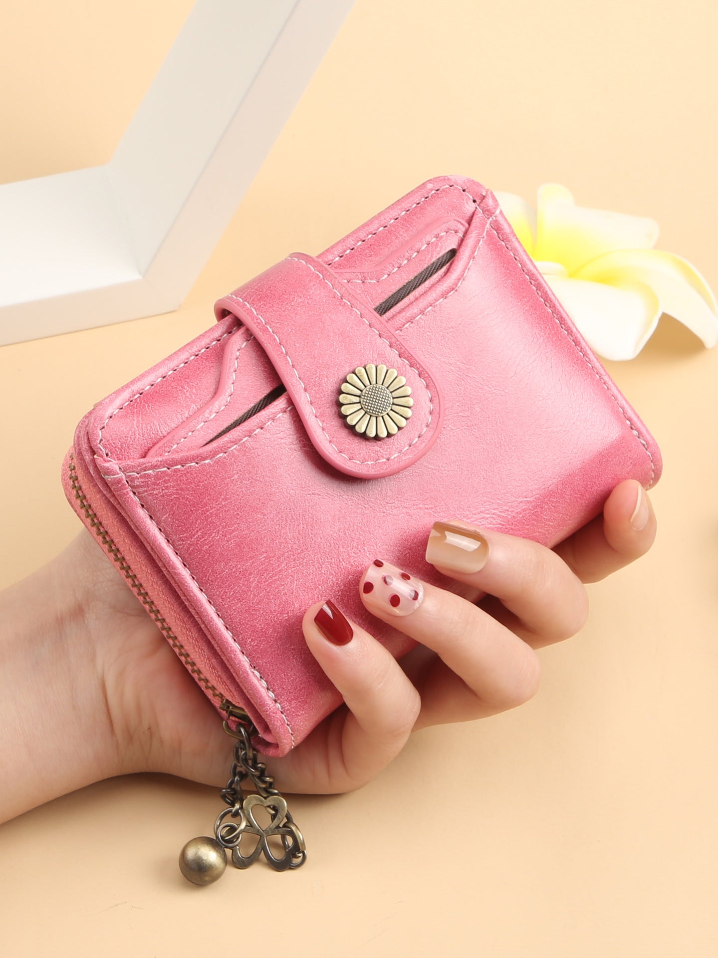 New Womens Wallet Fashionable Tassel Design Zip-around Short Style With Multiple Card Slots