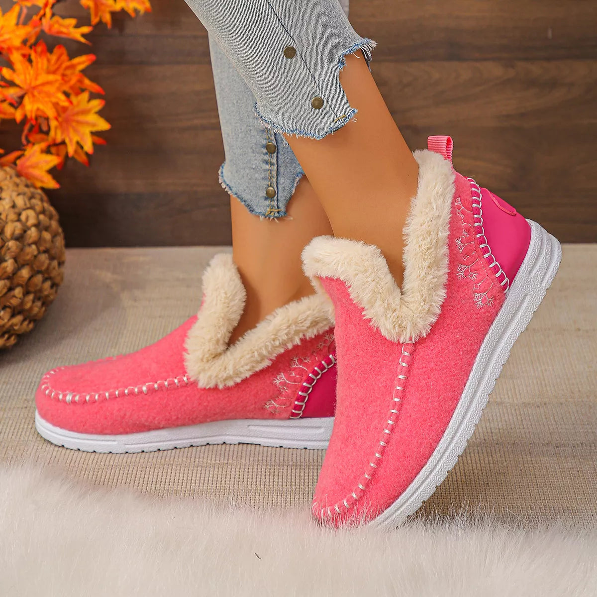 Round Toe Fleece-Lined Ankle Boots