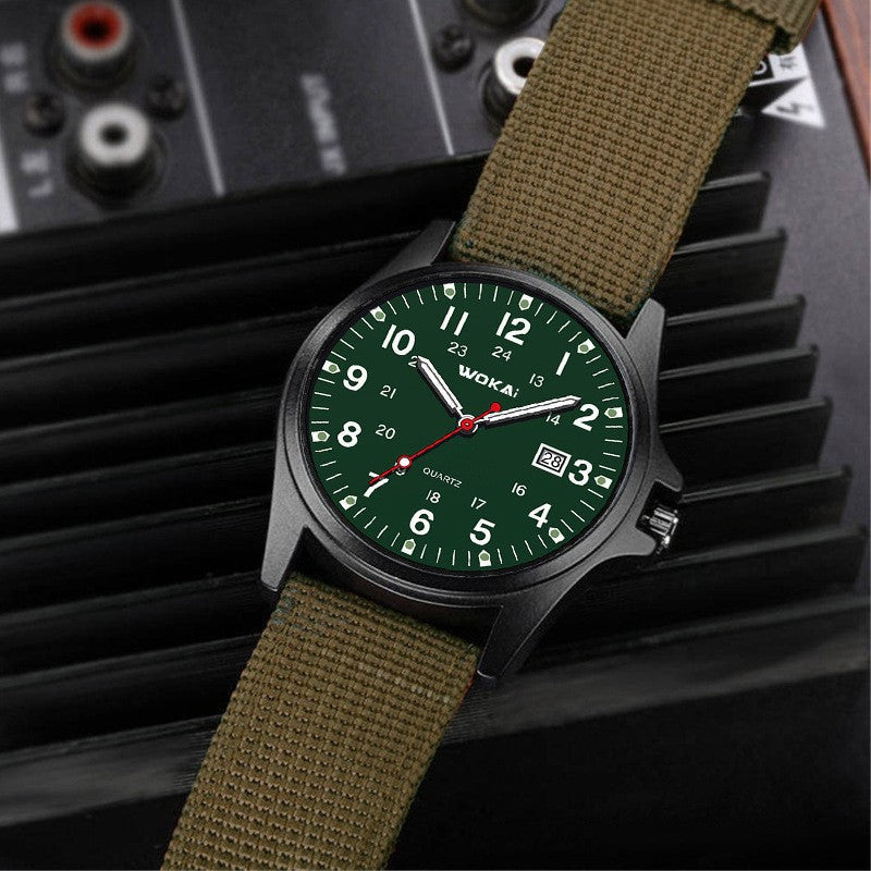 Sporty Nylon Strap Mens Quartz Watch Minimalist Design