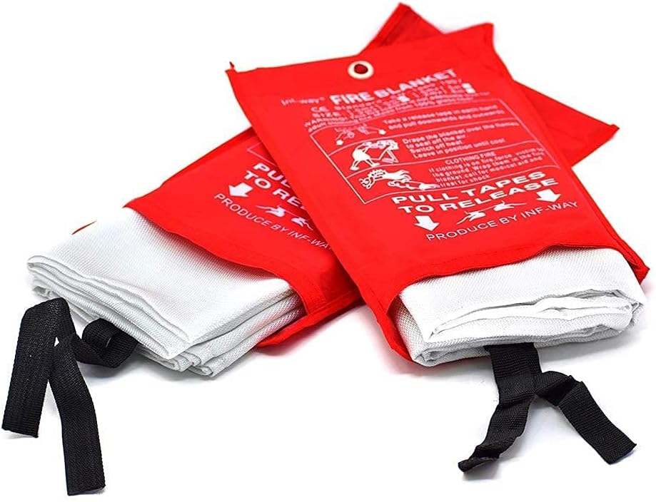 Parcil Distribution Full Face Respirator Mask For Smoke Protection & 2 Emergency Fire Blankets - Emergency Fire Mask - Fire Safety Kit - Smoke Filtration