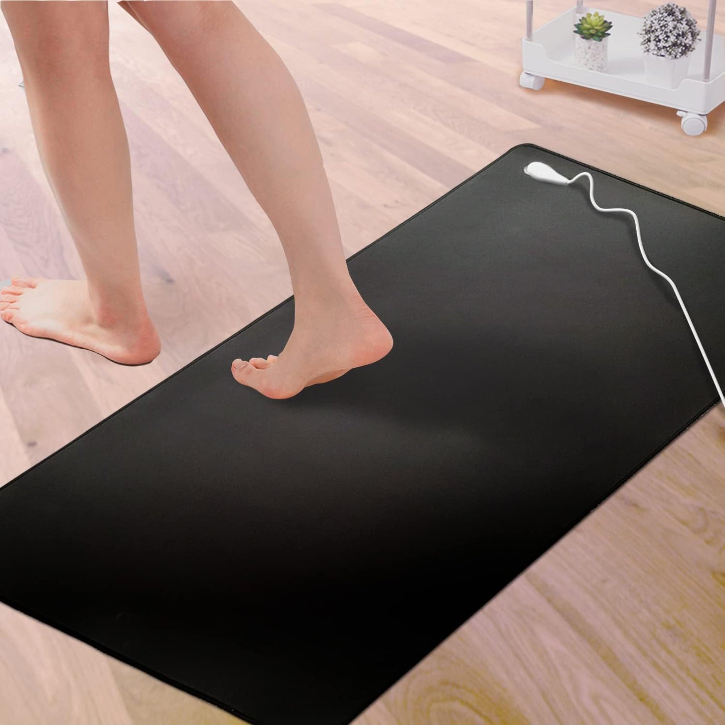 Grounding Mat for Sleeping, Carbon Leatherette Grounding Pad for Bed, Foot and Computer - Relieves Pain, Stress & Inflammation, 39 * 11.8in Earth Mat Home Office Travel