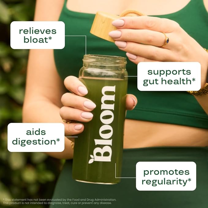 Bloom Nutrition Superfood Greens Powder, Digestive Enzymes with Probiotics and Prebiotics, Gut Health, Bloating Relief for Women, Chlorella, Green Juice Mix w Beet Root Powder, 60 SVG, Strawberry Kiwi