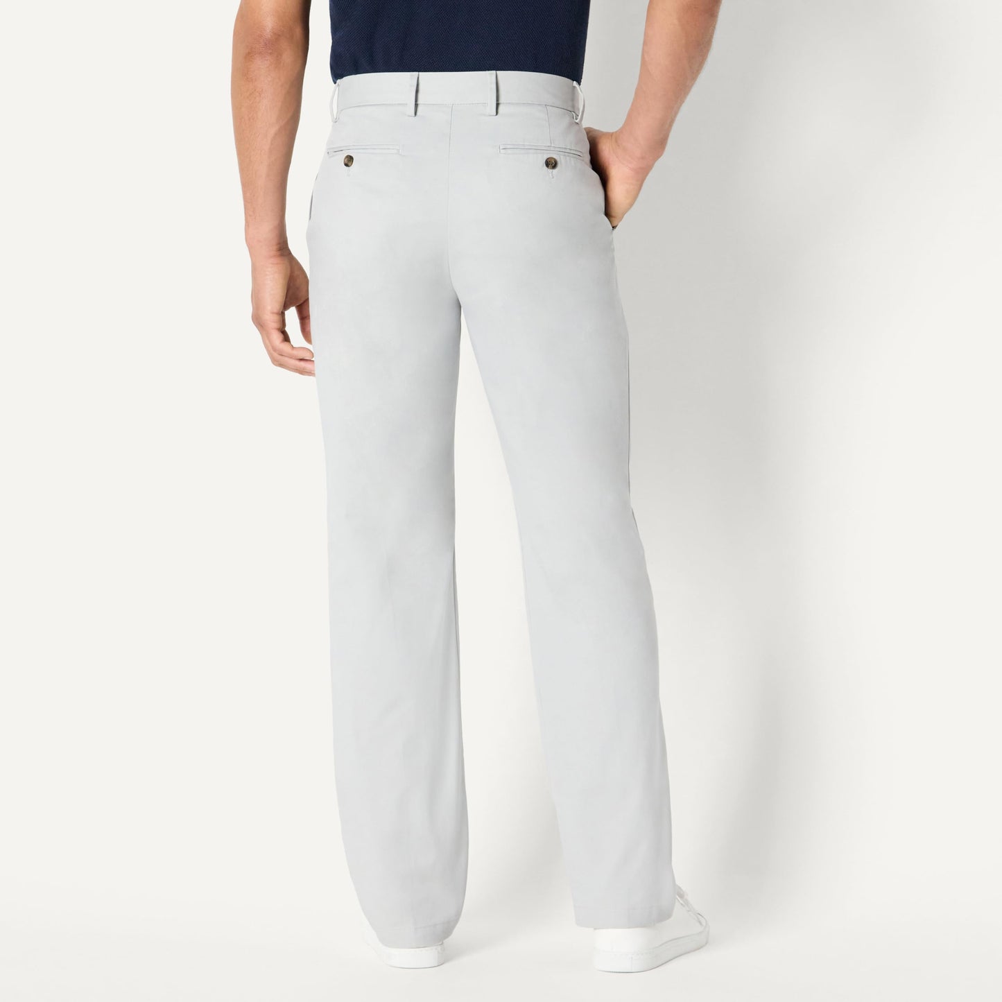 Amazon Essentials Men's Classic-Fit Wrinkle-Resistant Chino Pant Grey Size 34x33