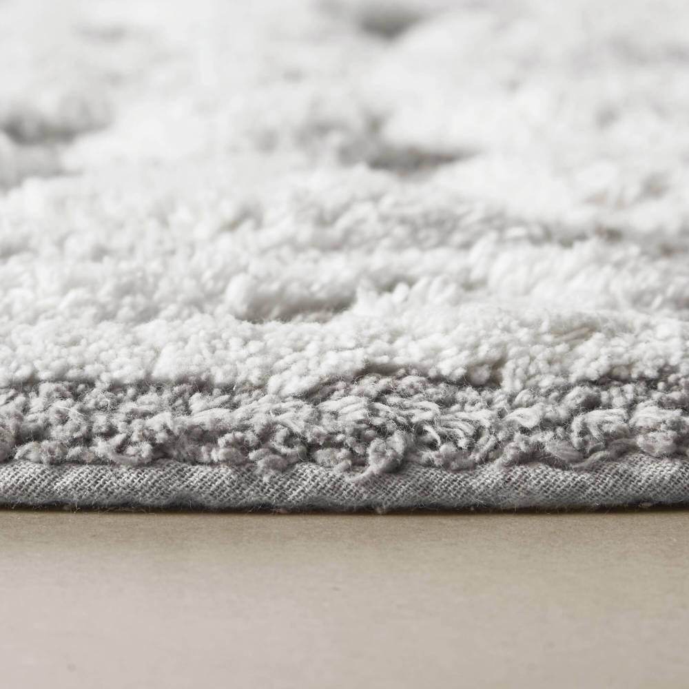 Round Medallion Tufted Cotton Bath Rug – 25", Plush, Super Absorbent, Machine Washable