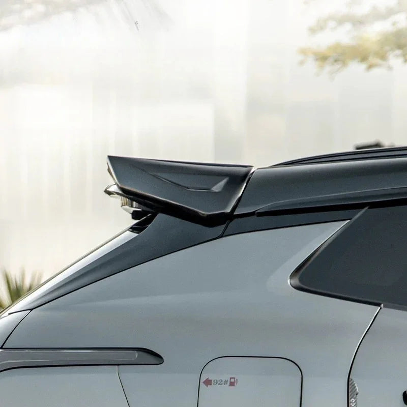Spoiler for Lynk & Co 08