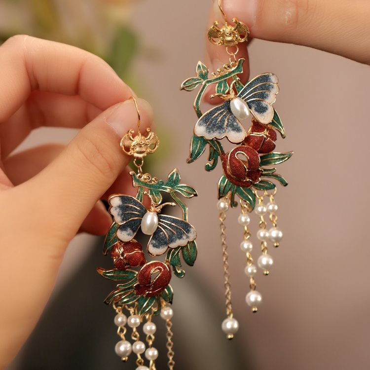 Dripping-oil Butterfly Leaf And Flower Bead Earrings