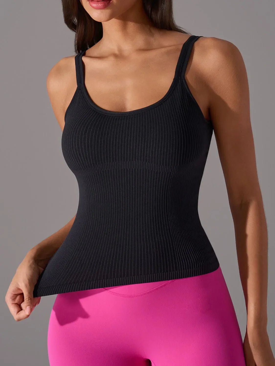 Scoop Neck Active Tank with Detachable Chest Pads