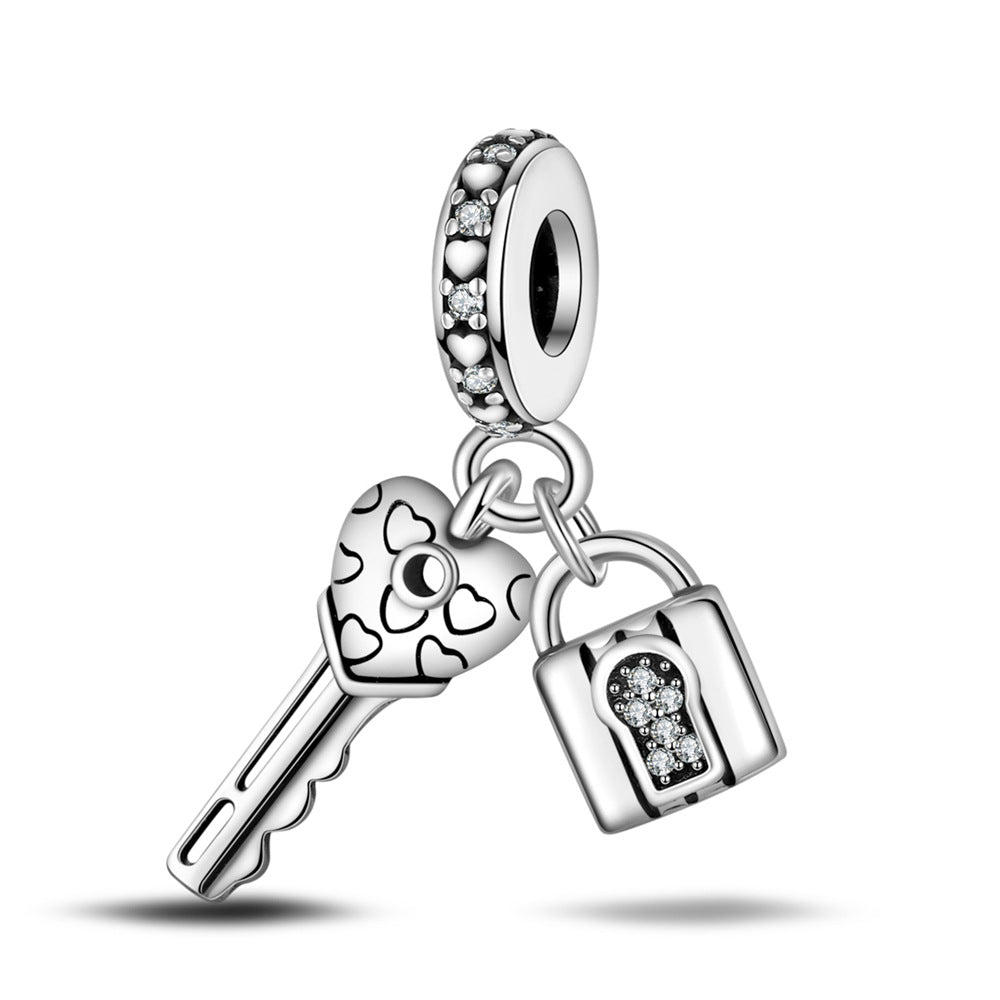 Retro Heart Lock Key Pendant Accessory