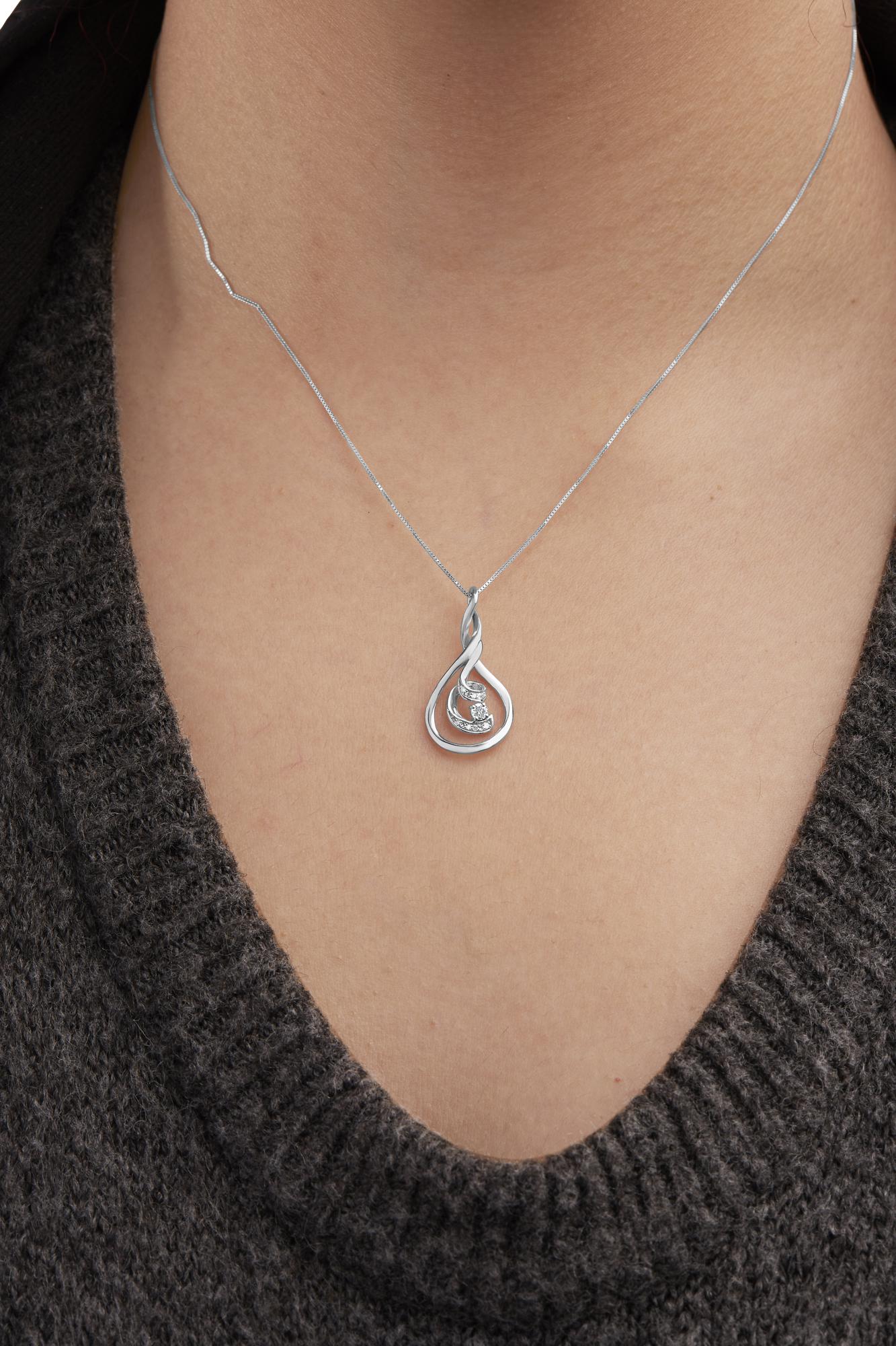Diamond Layered Spiral Pendant Necklace in 10K White Gold – 1/8 Cttw