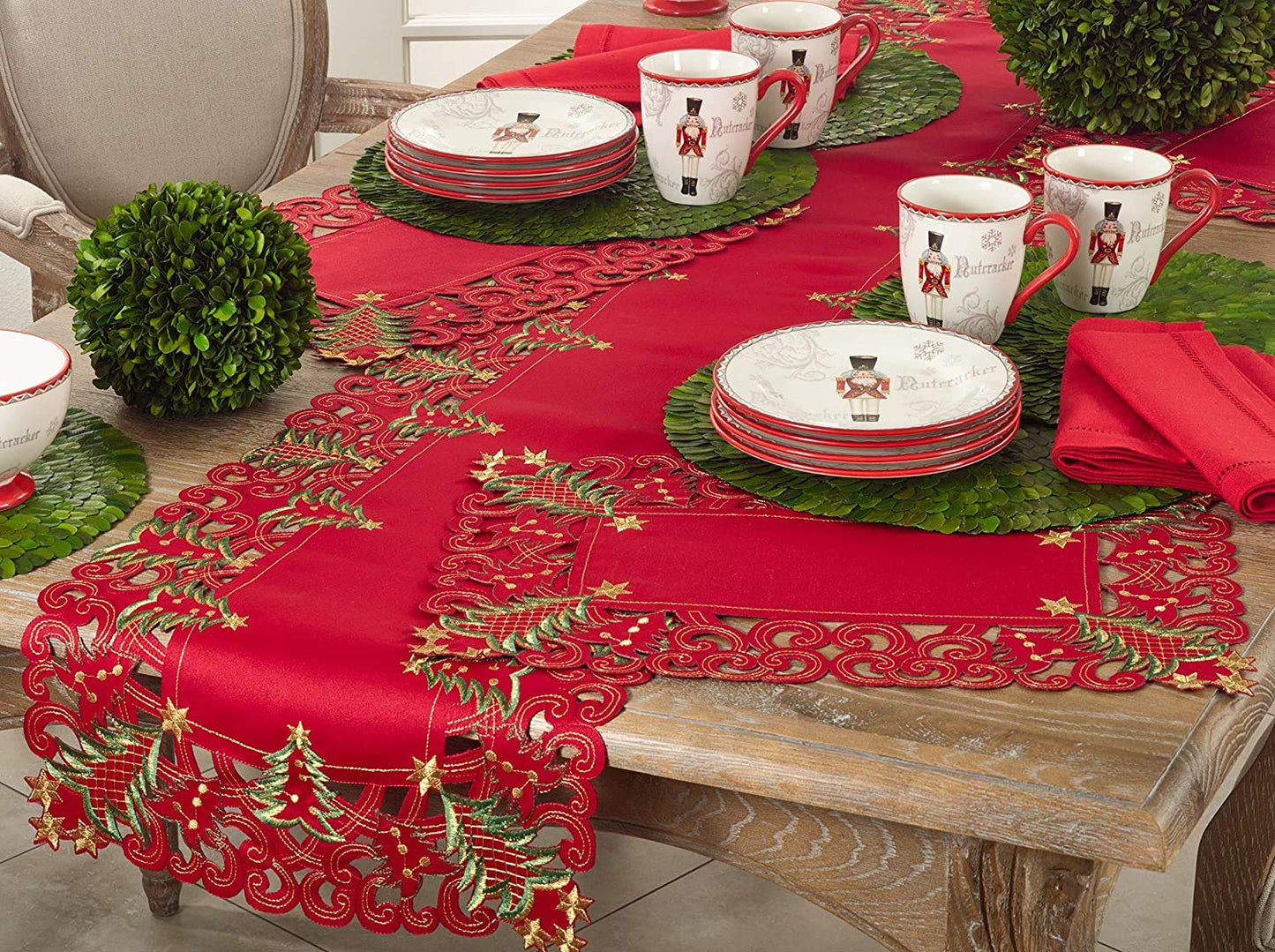 Fennco Styles Pandora Collection Holiday Christmas Tree Table Linens