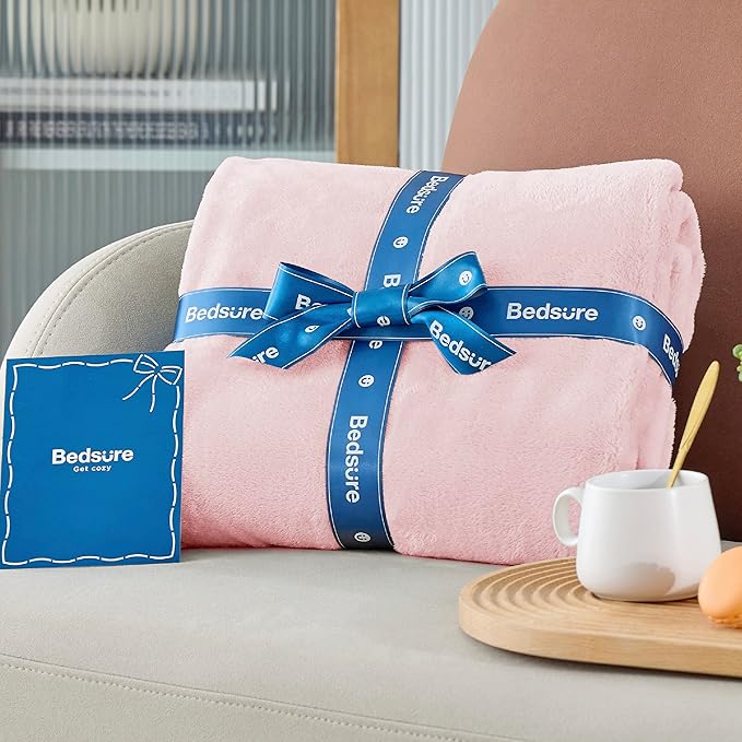 Bedsure Bedding Fleece Blanket for Girls and Boys - Soft Cozy Cute Small Throw Blankets for Travel, 43x55 Inches, Pink