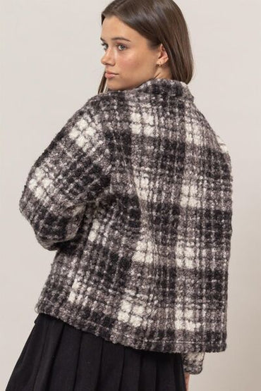 Timeless Plaid Collared Neck Bouclé Jacket with Pockets Elegant Retro Outerwear Women Jacket