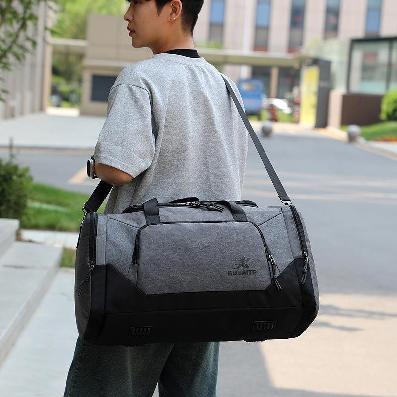 Multifunctional Solid-color Gym Bag With Large Capacity And Dry-wet Separation