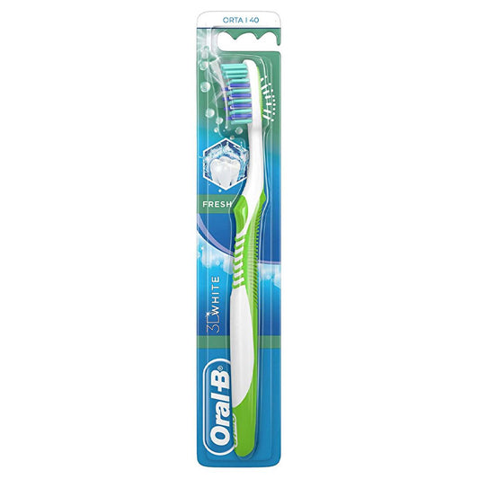 Oral-B Manual Toothbrush for Effective Oral Hygiene with 3DWhite Polishing Bristles and Interdental Cleaning - Oral-B 3DWhite Fresh