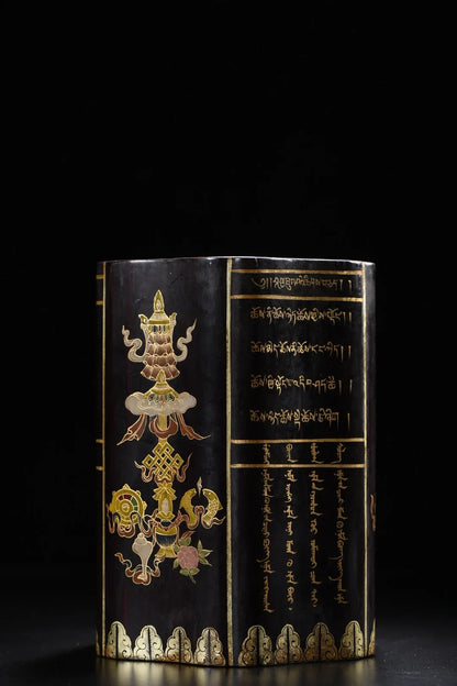 Hexagonal Lacquerware Pen Holder – Gold “Lucky Eight Treasures” Verse