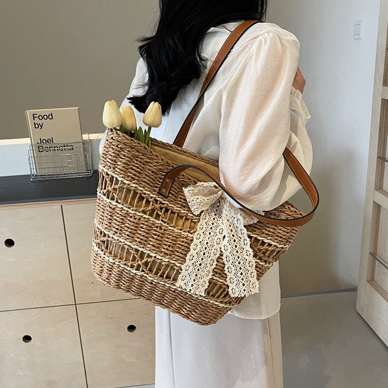 Womens Large-Capacity Stylish Woven Tote For Vacation