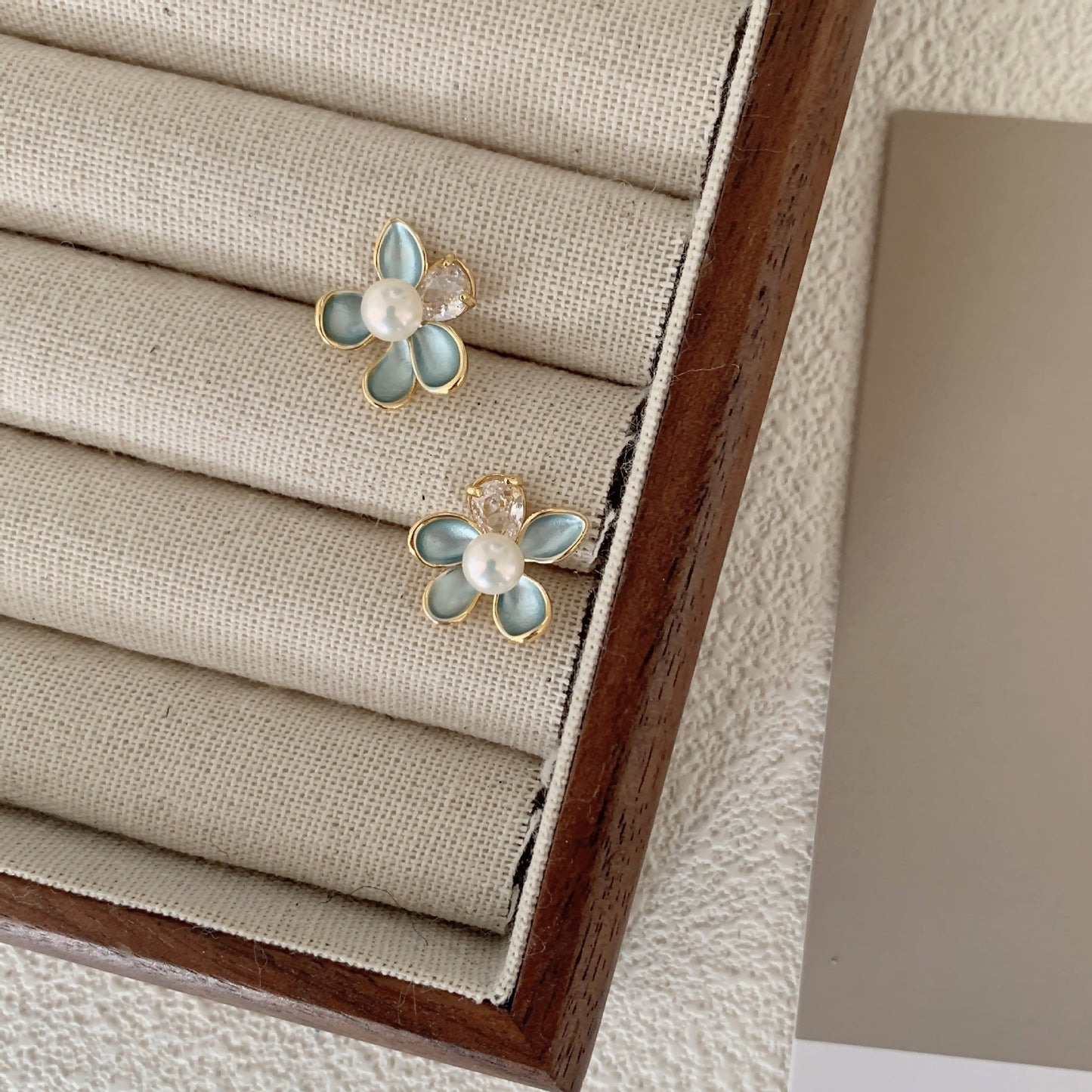 Blue Dripping-Oil Flower Freshwater Pearl Stud Earrings For Women
