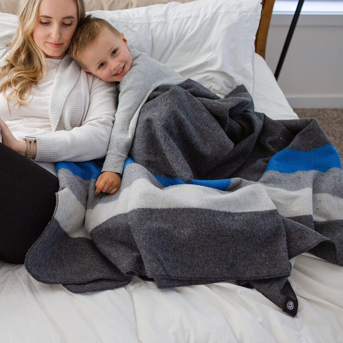 Arcturus Rainier Wool Blanket - 4.5lbs Warm, Heavy, Washable, Large | Great for Camping, Outdoors, Survival & Emergency Kits (Sunset Peak)