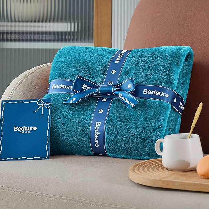 Bedsure Twin XL Fleece Blanket Dorm Bedding - Lightweight Soft Cozy Blankets for Bed, Sofa, Couch, Travel, Camping, Teal Blue, 66"x90"