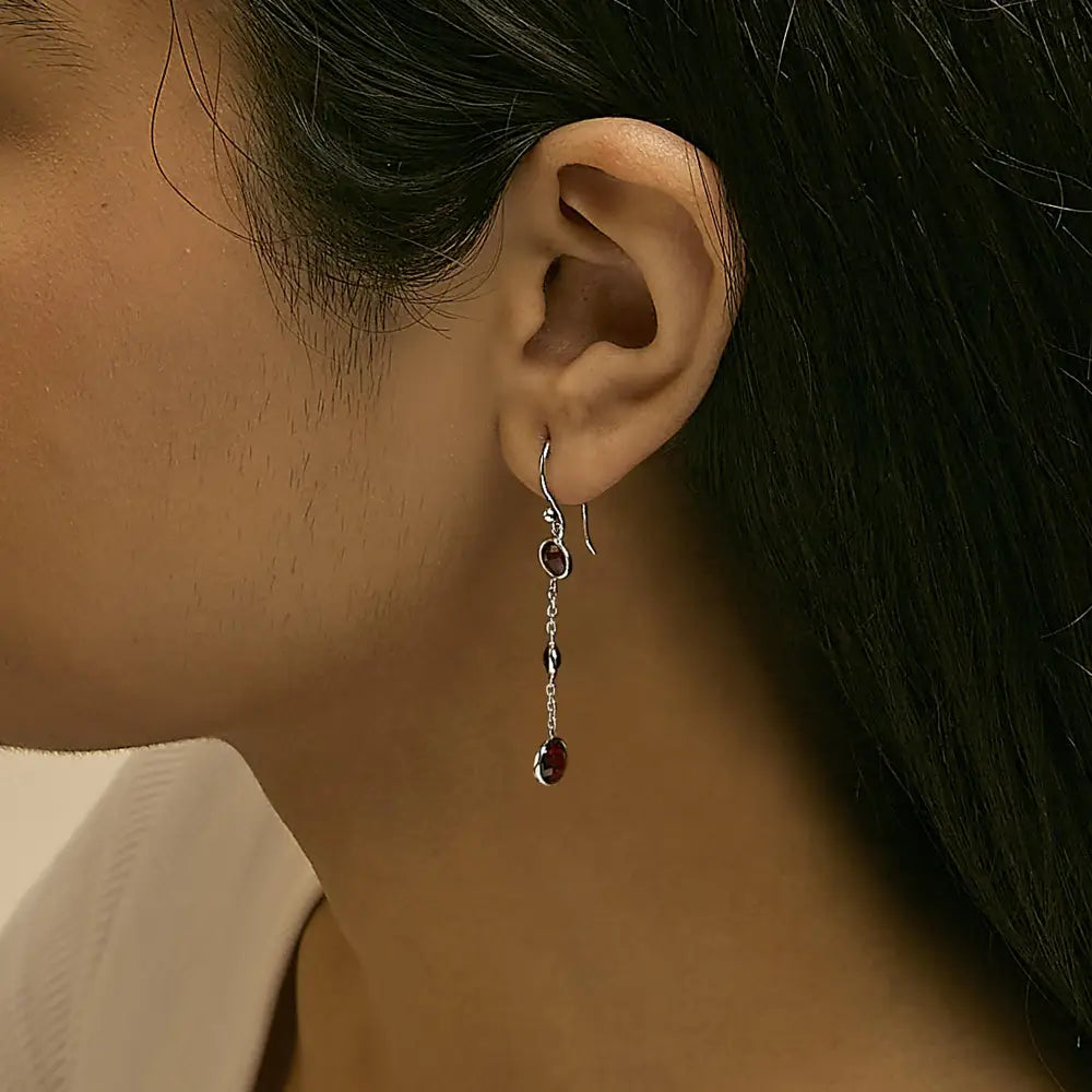 Red Garnet Graduating Trio Dangle Earrings in Sterling Silver