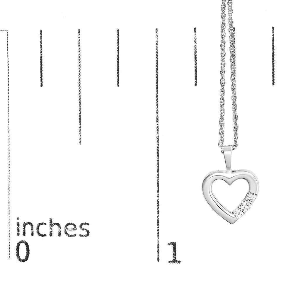 Three Stone Heart Pendant Necklace in .925 Sterling Silver 1/4 Cttw 18