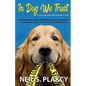 In Dog We Trust (Golden Retriever Mysteries) - Paperback