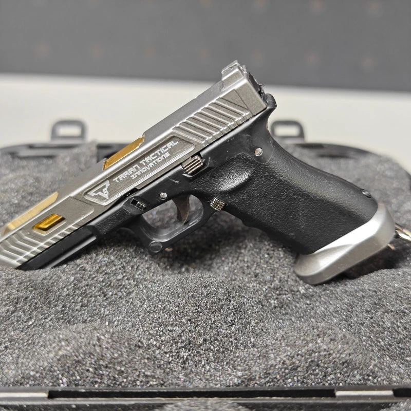 G34-Style Mini Pistol Keychain Fidget Toy, Non-Firing Alloy Replica