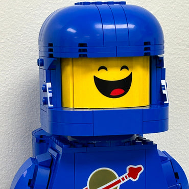 Benny Happy Face Upgrade Tile for LEGO Up-Scaled Blue Astronaut 40921 Set