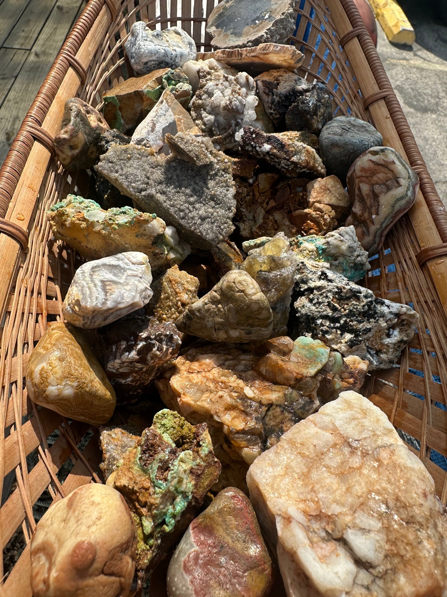 Mystery Rough Rocks – Assorted Sizes (Mini to Large)
