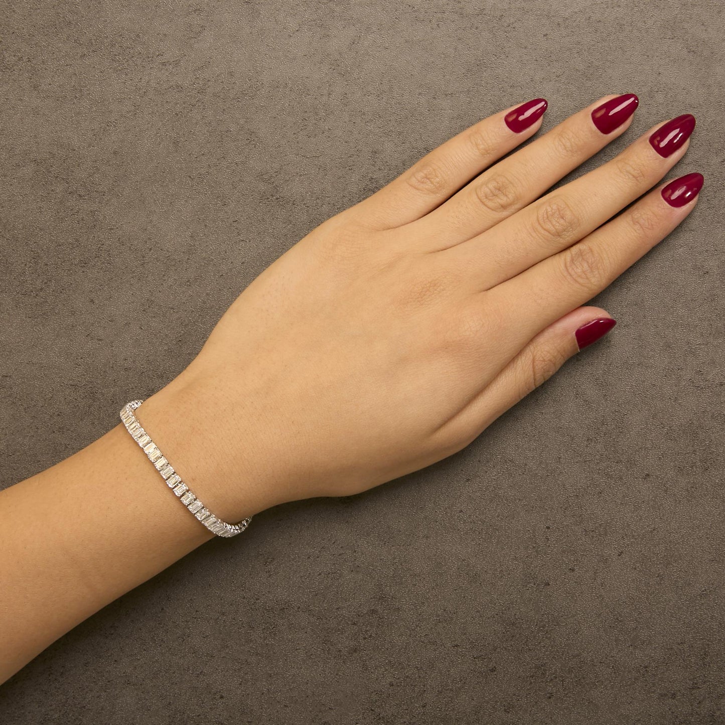IGI Certified Lab-Grown Diamond Tennis Bracelet in 14K White Gold – 10 ct