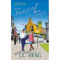 Twist of Fate: A Slow Burn Second Chance Travel Romance - Paperback