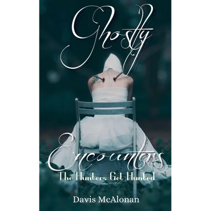 Ghostly Encounters - Paperback